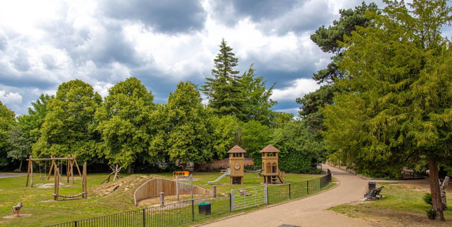 Oaklands Park - Love Your Chelmsford Love Your Chelmsford Oaklands Park