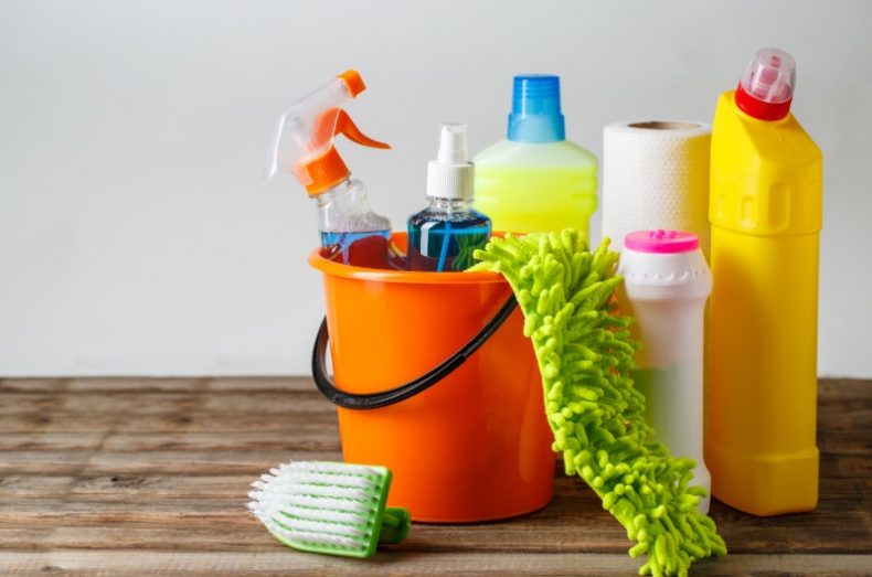 toxic home cleaning products